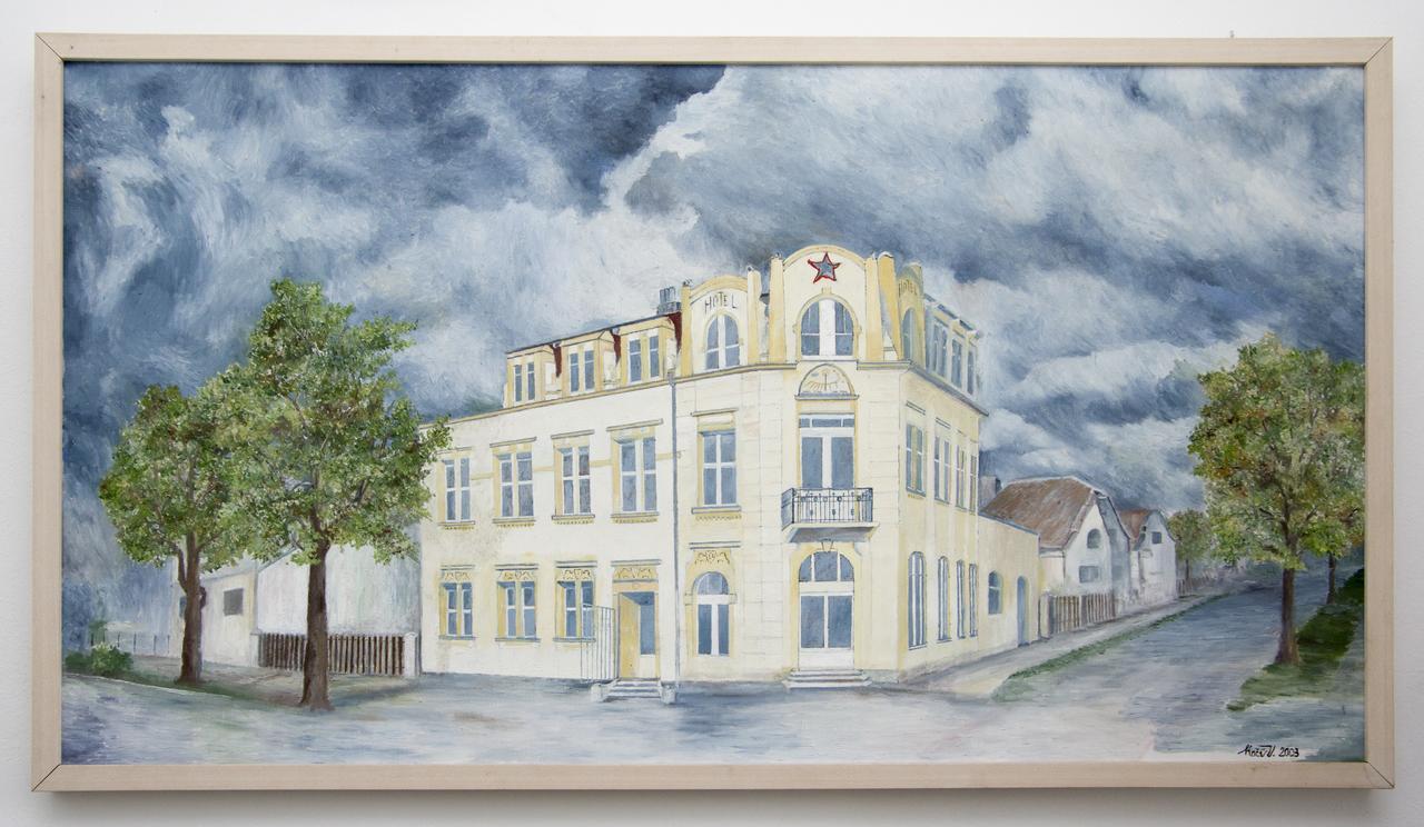 Hotel Modra Hvezda Sadská 외부 사진